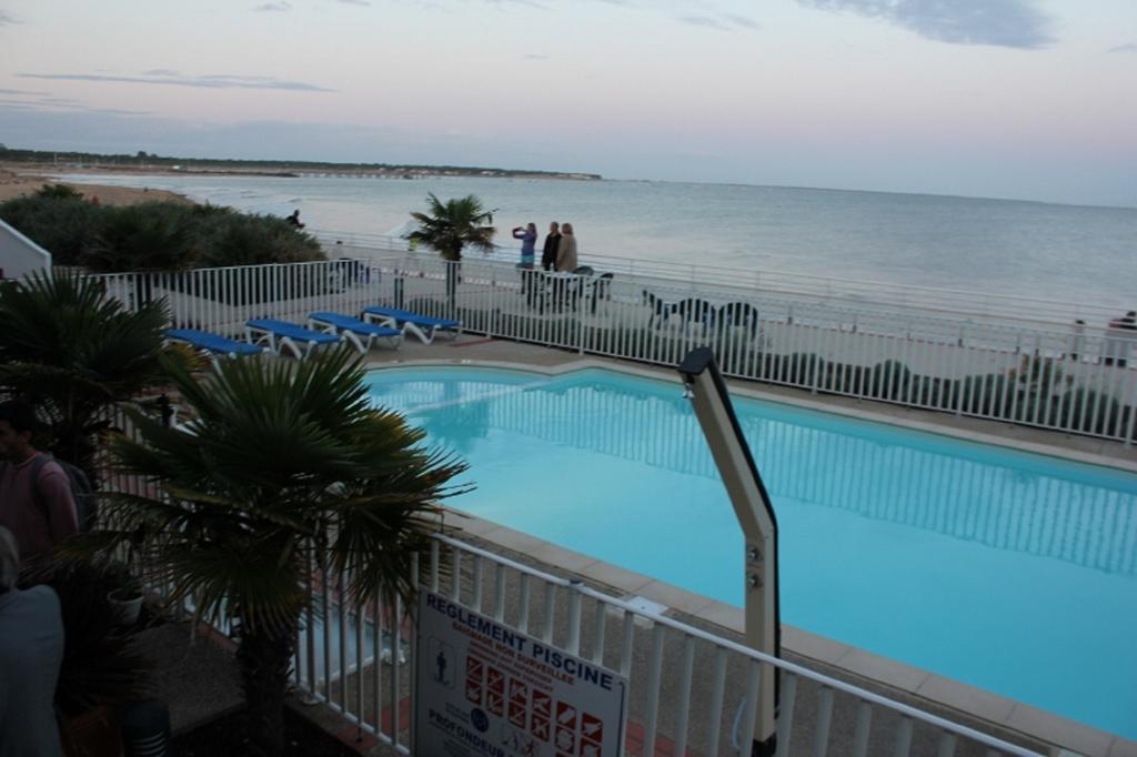 Appartement 43 M2 Front De Mer 3 Cles Vacances Ла-Транш-сюр-Мер Номер фото